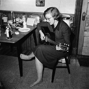 TALKING LIKE HER : CONNIE CONVERSE